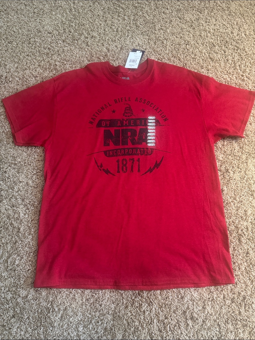 Short-Sleeve Crewneck T-Shirt in Red